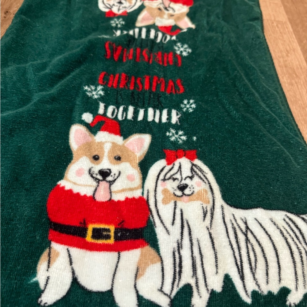 Christmas Towel - Picture 2 of 6